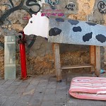 La vache qui rit  à NeveTsedek. פרה בנווה צדק